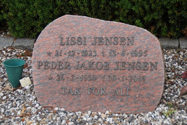 Billede af gravsten på Herning Vestre Kirkegård