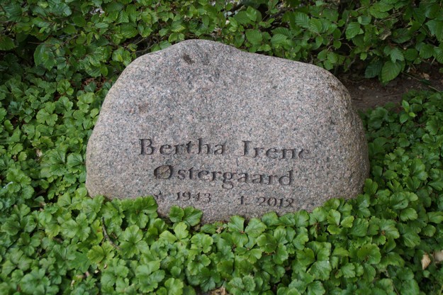 Billede af gravsten på Herning Vestre Kirkegård