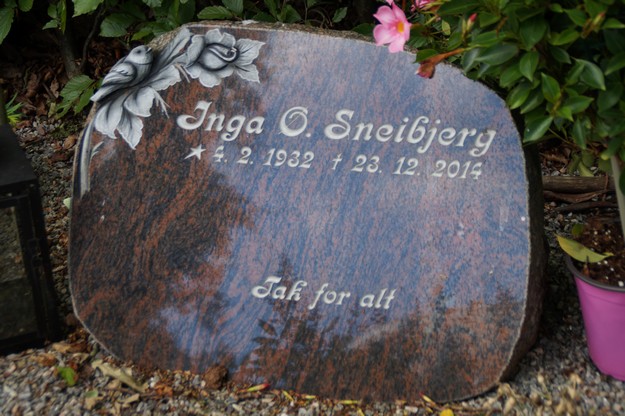 Billede af gravsten på Herning Vestre Kirkegård