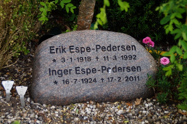 Billede af gravsten på Herning Vestre Kirkegård