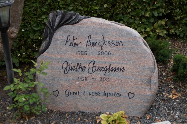 Billede af gravsten på Herning Vestre Kirkegård