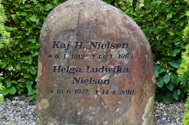 Billede af gravsten på Herning Vestre Kirkegård