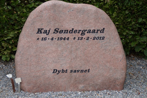 Billede af gravsten på Herning Vestre Kirkegård