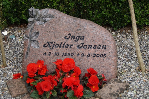 Billede af gravsten på Herning Vestre Kirkegård