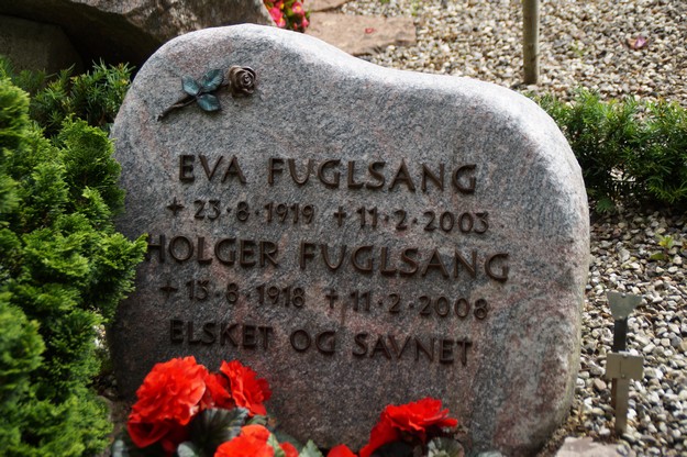 Billede af gravsten på Herning Vestre Kirkegård