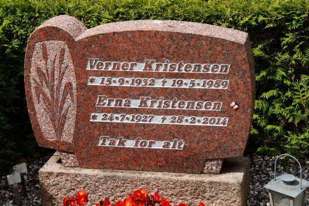 Billede af gravsten på Herning Vestre Kirkegård