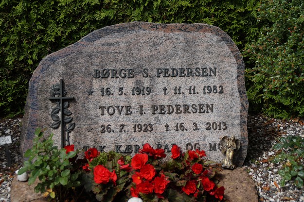 Billede af gravsten på Herning Vestre Kirkegård