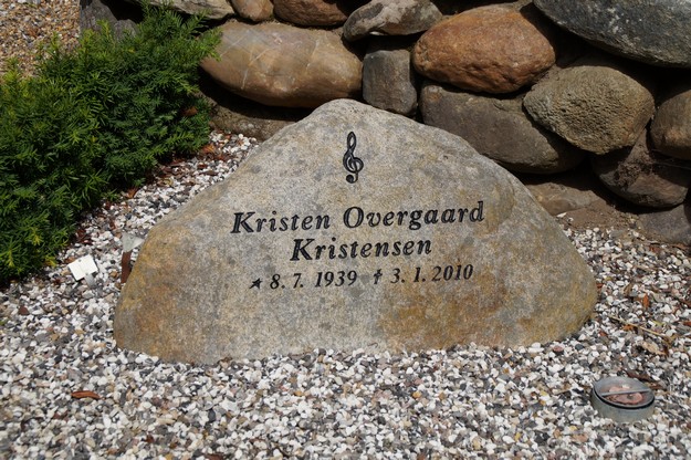 Billede af gravsten på Herning Vestre Kirkegård