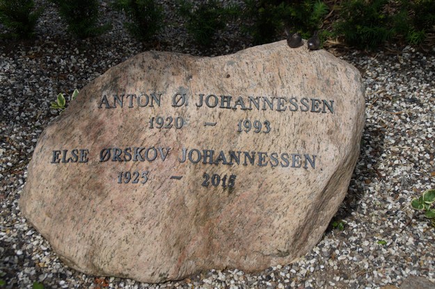 Billede af gravsten på Herning Vestre Kirkegård