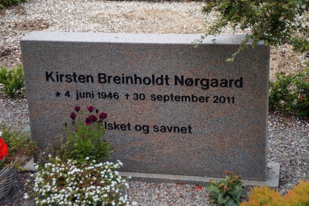 Billede af gravsten på Herning Vestre Kirkegård