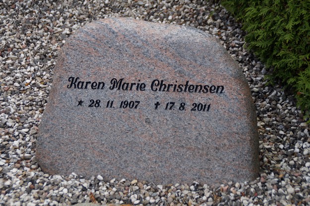 Billede af gravsten på Herning Vestre Kirkegård