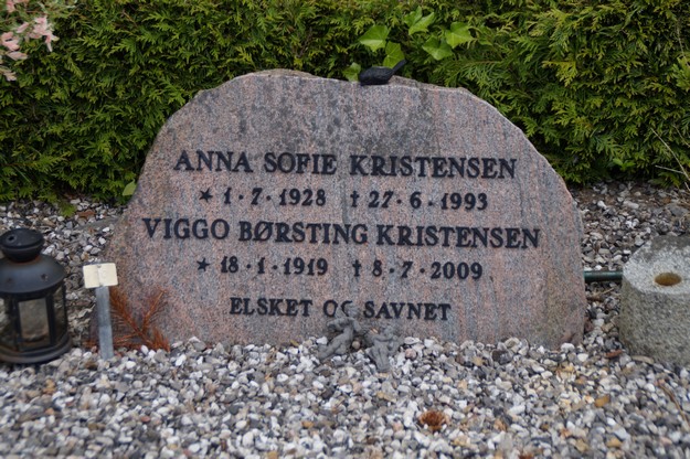 Billede af gravsten på Herning Vestre Kirkegård