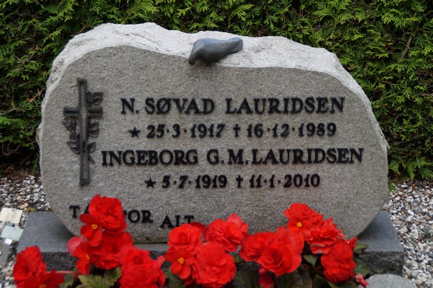Billede af gravsten på Herning Vestre Kirkegård