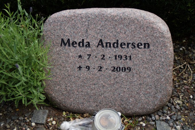 Billede af gravsten på Herning Vestre Kirkegård