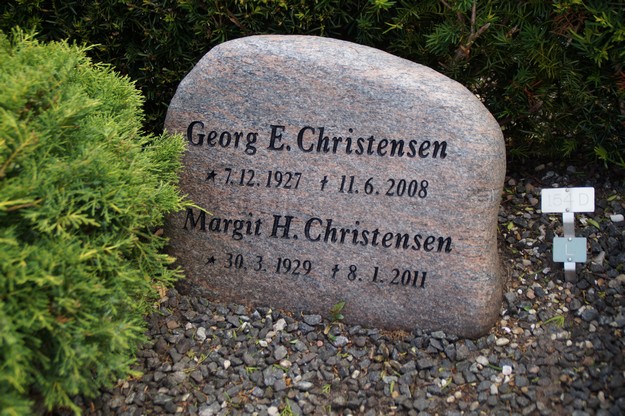 Billede af gravsten på Herning Vestre Kirkegård