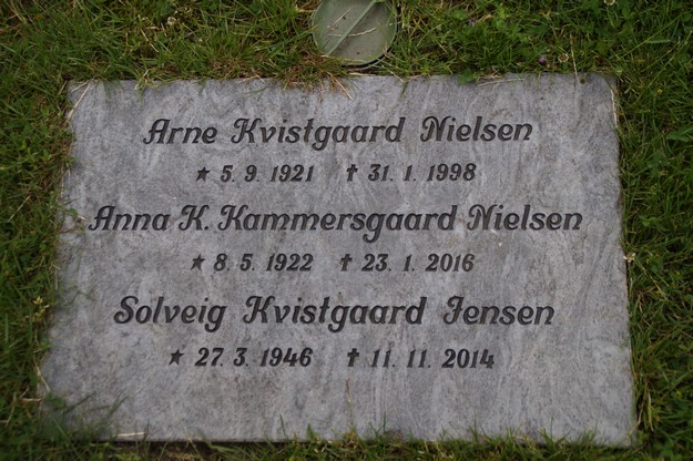 Billede af gravsten på Herning Vestre Kirkegård