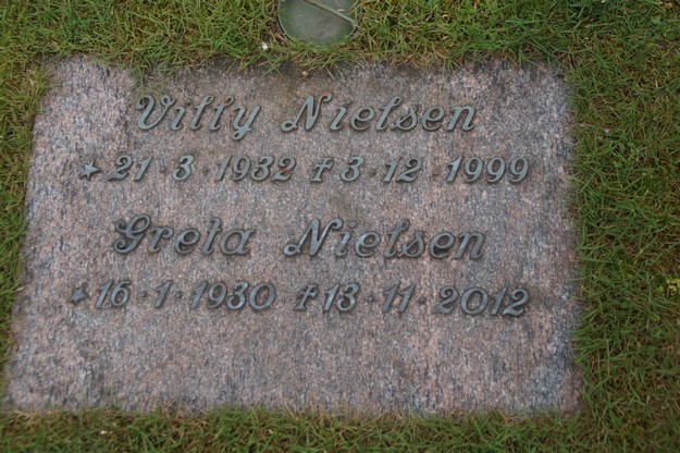 Billede af gravsten på Herning Vestre Kirkegård
