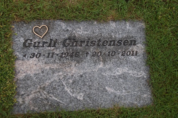 Billede af gravsten på Herning Vestre Kirkegård