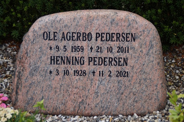 Billede af gravsten på Herning Vestre Kirkegård