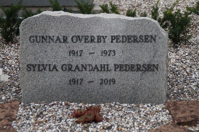 Billede af gravsten på Herning Vestre Kirkegård