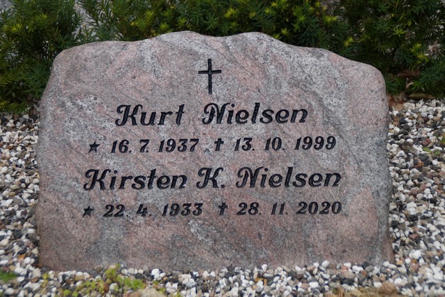 Billede af gravsten på Herning Vestre Kirkegård