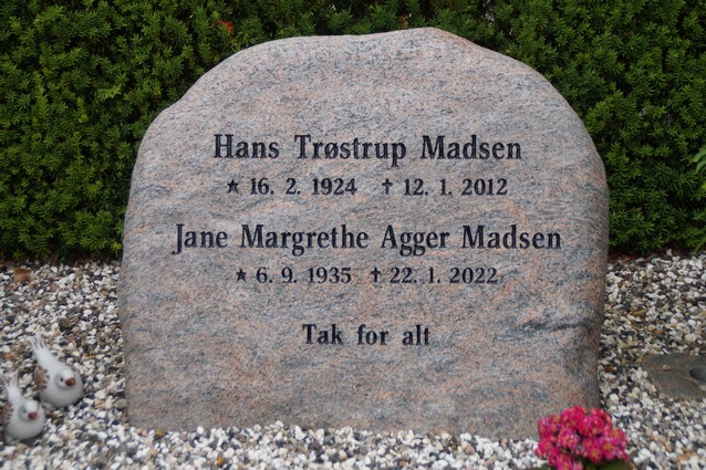 Billede af gravsten på Herning Vestre Kirkegård