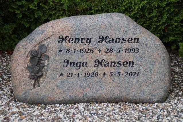 Billede af gravsten på Herning Vestre Kirkegård
