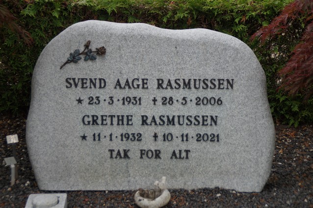 Billede af gravsten på Herning Vestre Kirkegård