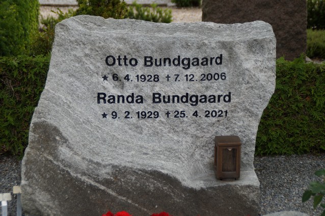 Billede af gravsten på Herning Vestre Kirkegård