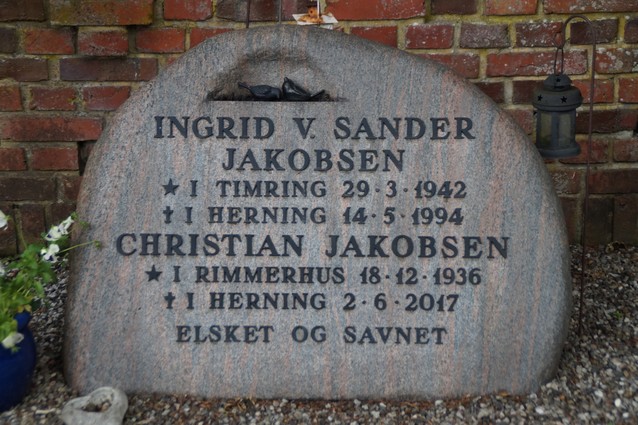 Billede af gravsten på Herning Vestre Kirkegård