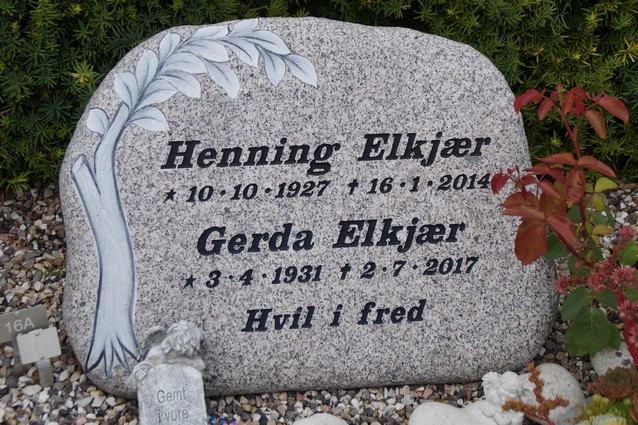 Billede af gravsten på Herning Vestre Kirkegård