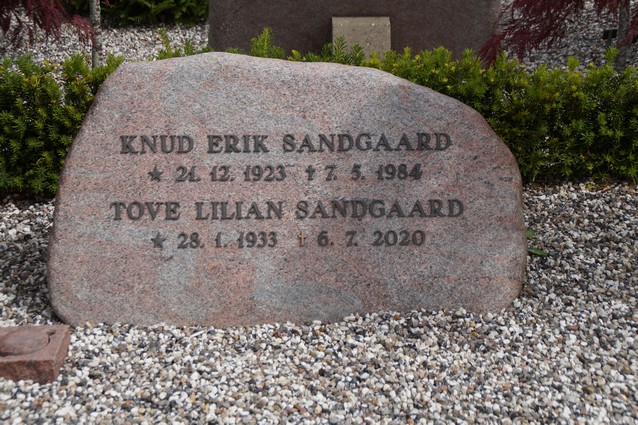 Billede af gravsten på Herning Vestre Kirkegård