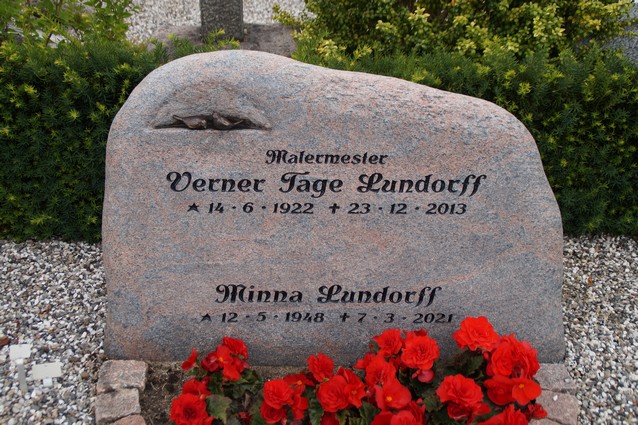 Billede af gravsten på Herning Vestre Kirkegård