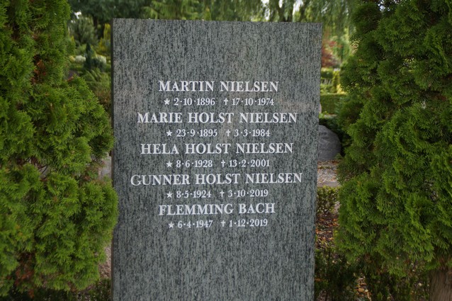 Billede af gravsten på Herning Vestre Kirkegård