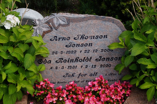 Billede af gravsten på Herning Vestre Kirkegård