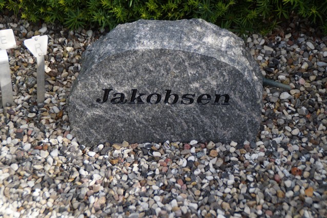 Billede af gravsten på Herning Vestre Kirkegård