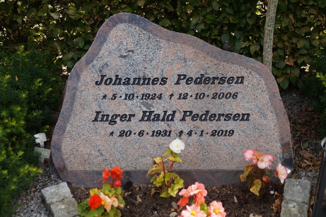 Billede af gravsten på Herning Vestre Kirkegård