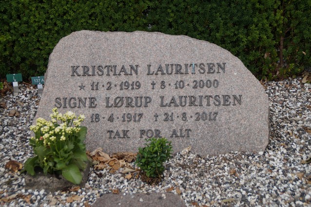 Billede af gravsten på Herning Vestre Kirkegård