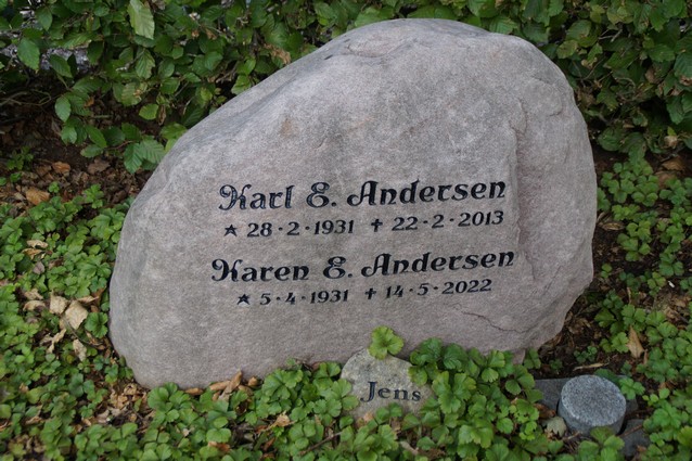 Billede af gravsten på Herning Vestre Kirkegård