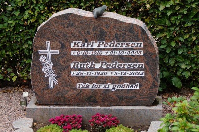 Billede af gravsten på Herning Vestre Kirkegård