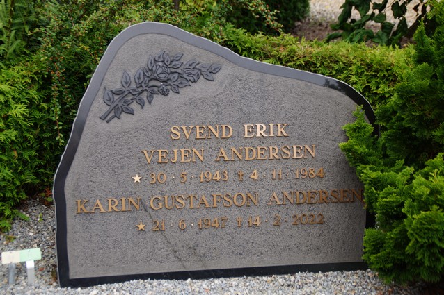 Billede af gravsten på Herning Vestre Kirkegård