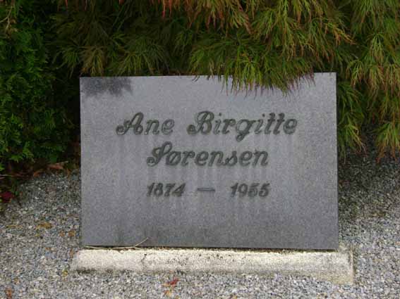 Billede af gravsten på Holstebro Nordre Kirkegård