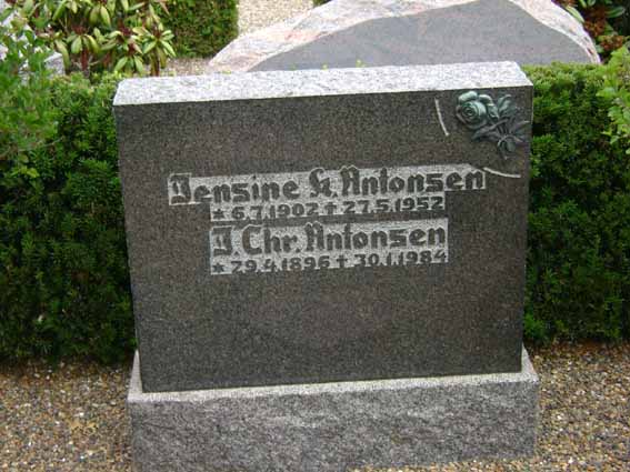 Billede af gravsten på Holstebro Nordre Kirkegård