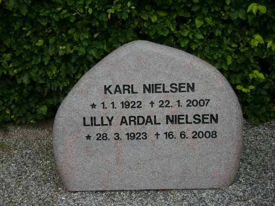 Billede af gravsten på Holstebro Nordre Kirkegård