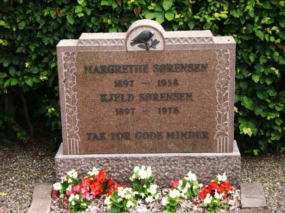 Billede af gravsten på Holstebro Nordre Kirkegård