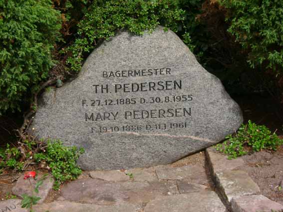 Billede af gravsten på Holstebro Nordre Kirkegård