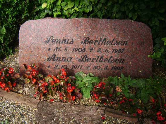 Billede af gravsten på Holstebro Nordre Kirkegård