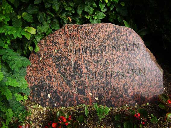 Billede af gravsten på Holstebro Nordre Kirkegård