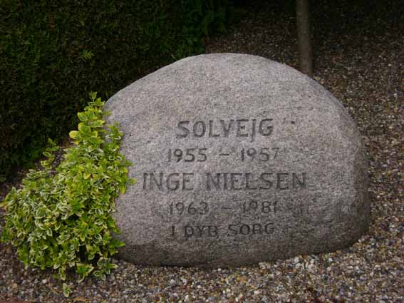 Billede af gravsten på Holstebro Nordre Kirkegård