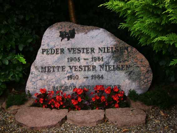 Billede af gravsten på Holstebro Nordre Kirkegård